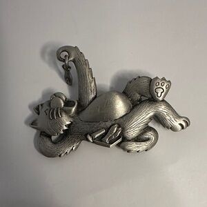 Vintage Signed JJ Pewter Cat Pin Dangling Fish Kitty Eating 2.5"